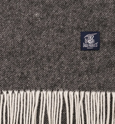 Eagle Schal, Lammwolle, Anthrazit Meliert 4 Eagle Schal, Lammwolle, Anthrazit Meliert – Bild 2