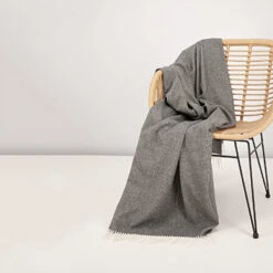 Eagle Decke, Lammwolle, Flanellgrau Meliert